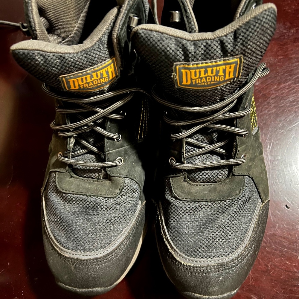 Men’s Duluth size 14 shoes